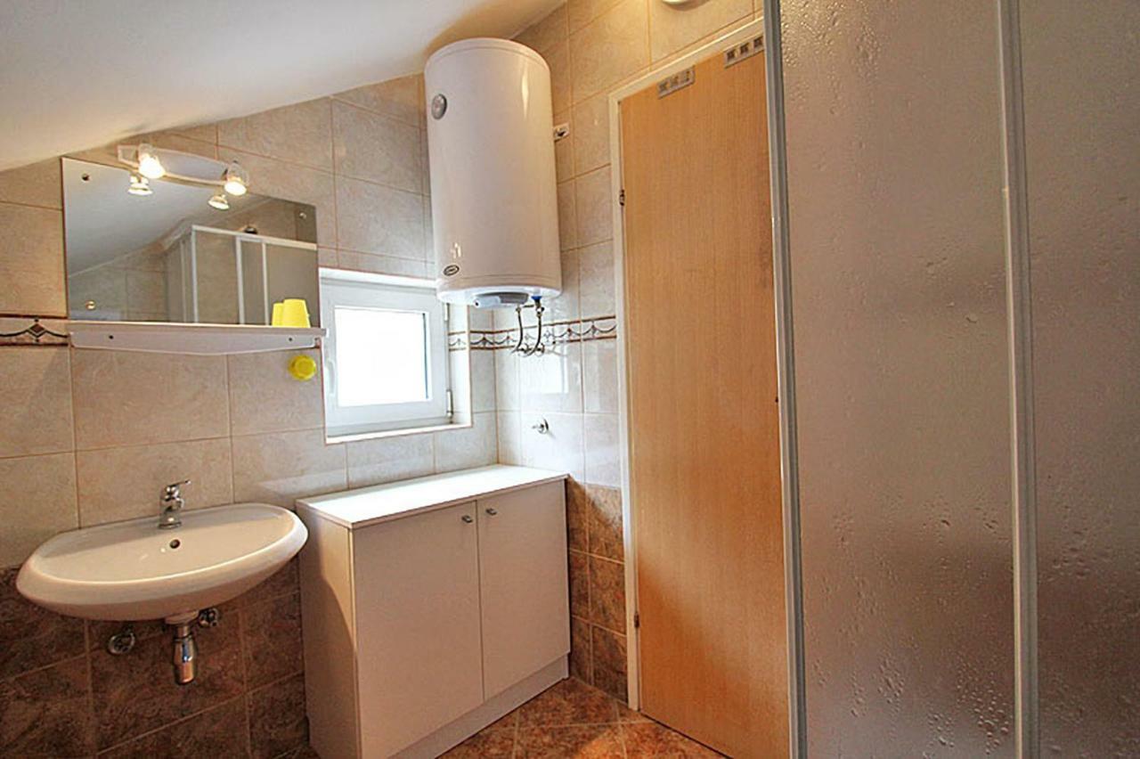 Apartment Christian Карлобаг Екстериор снимка